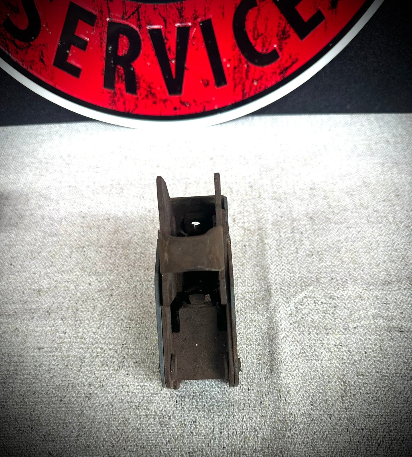 OEM IH L Series Fender Side Hood Latch - SFJJ2T0197