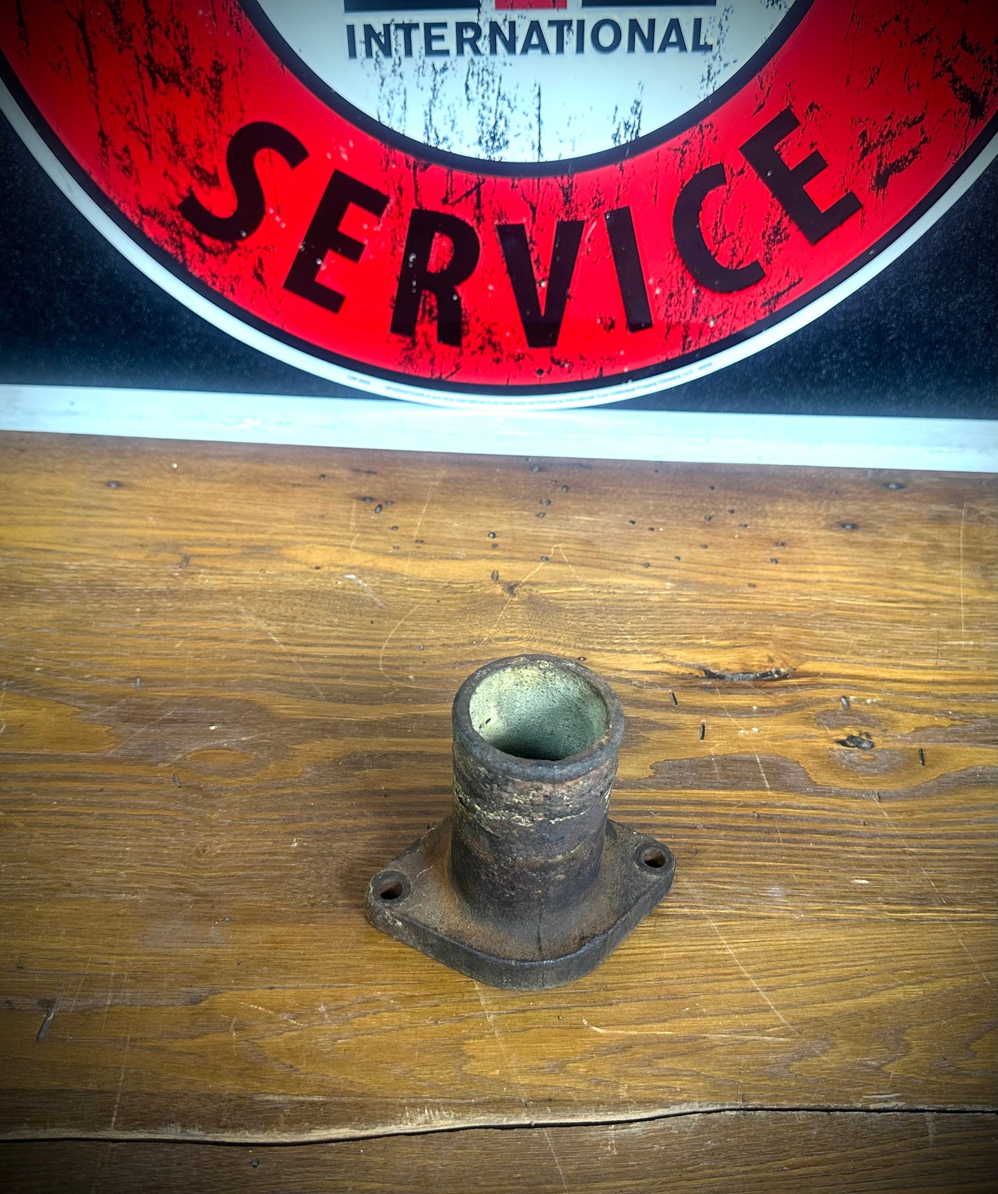 OEM International BD240 Thermostat Housing - Used/Good - SFJJ2T0229