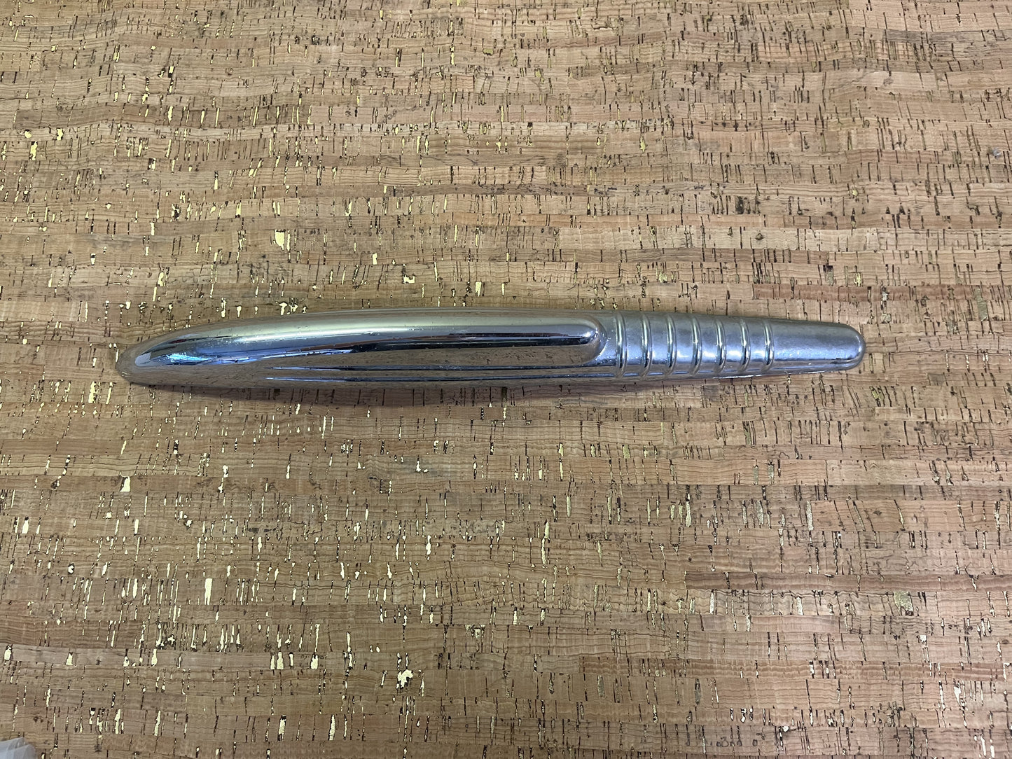 OEM IH KB Series 1-5 Top Center Hood Emblem 1947-1949 (Grade A) (Chrome) - SFJJ2T0059