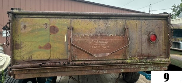 IH L/R/S Series Tailgate (Used) (Assorted) - SFJJ2T0110
