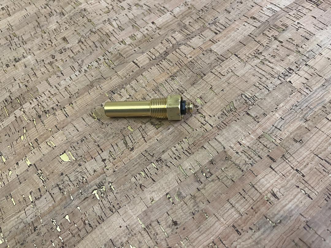 IH Water Temp Sensor ..fits IH inline 6 cyl. SD220-BD264 - SFJJ2T0067