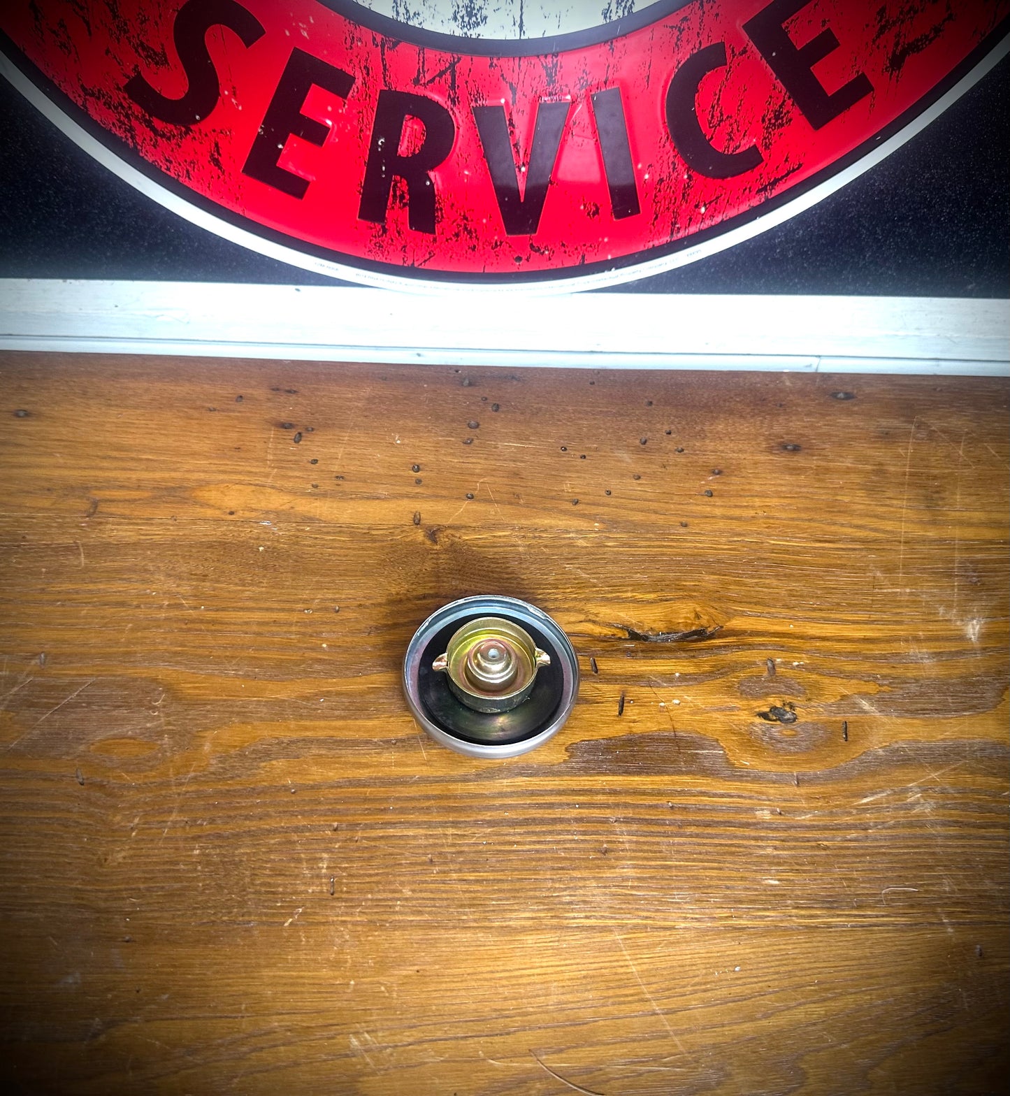 Replacement Gas Cap for IH L/R Series Truck - SFJJ2T0246