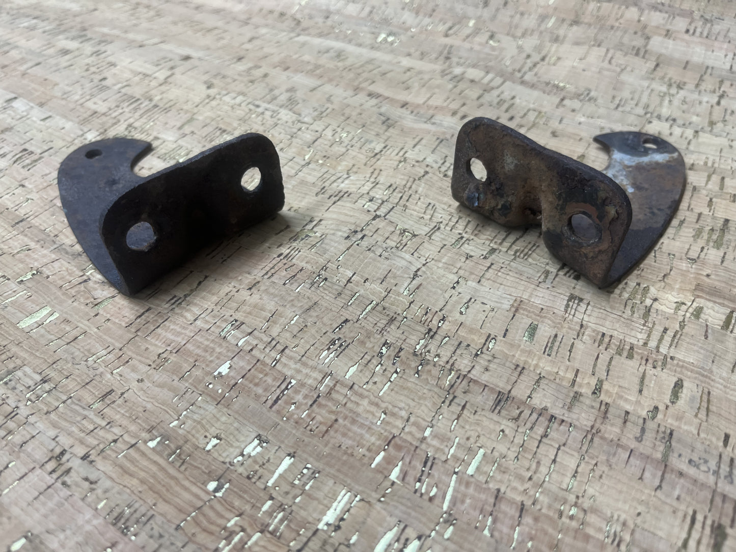 IH OEM Tail Light Brackets - Pair - Rare - Used - SFJJ2T0137