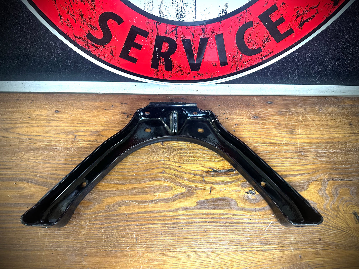 OEM IH Lower Engine Wishbone Mount - SD220 - BD/BG265- SFJJ2T0271