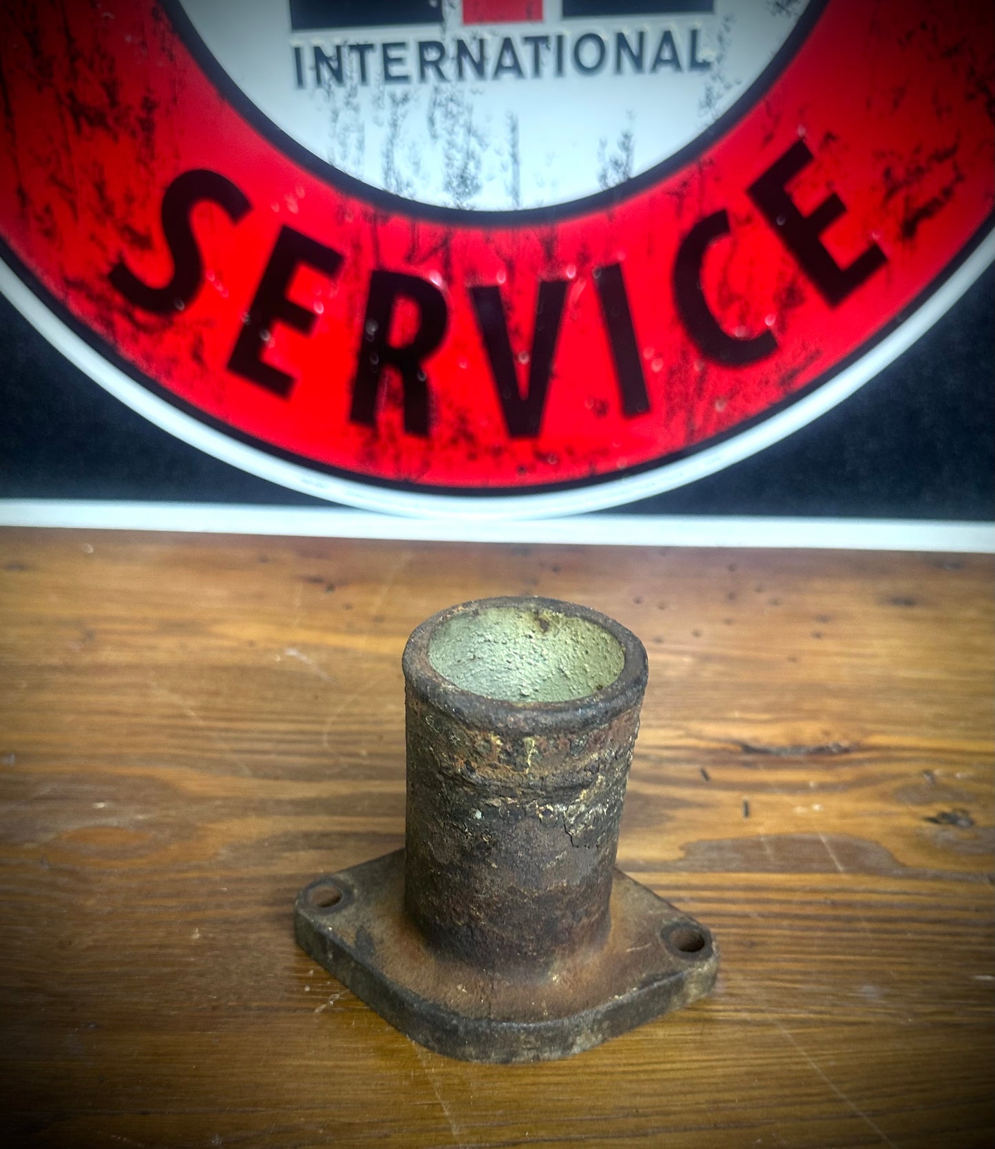 OEM International BD240 Thermostat Housing - Used/Good - SFJJ2T0229