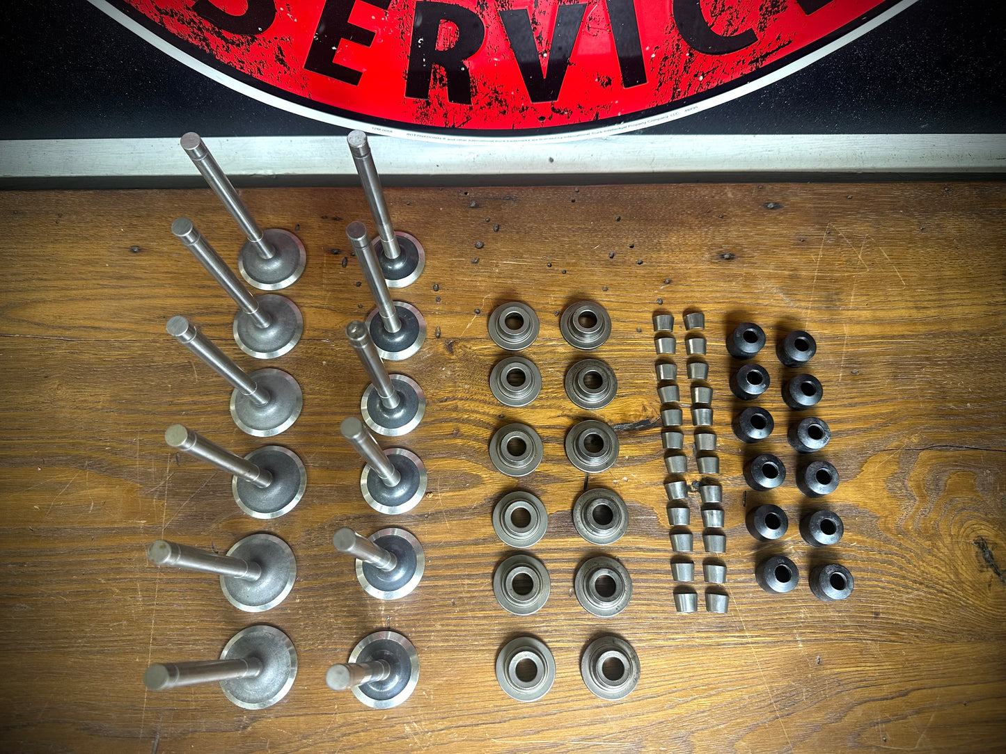 NOS SD220 Engine Intake and Exhaust Valve Kit - Full Set - SFJJ2T0261