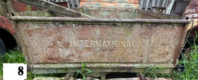 IH L/R/S Series Tailgate (Used) (Assorted) - SFJJ2T0110
